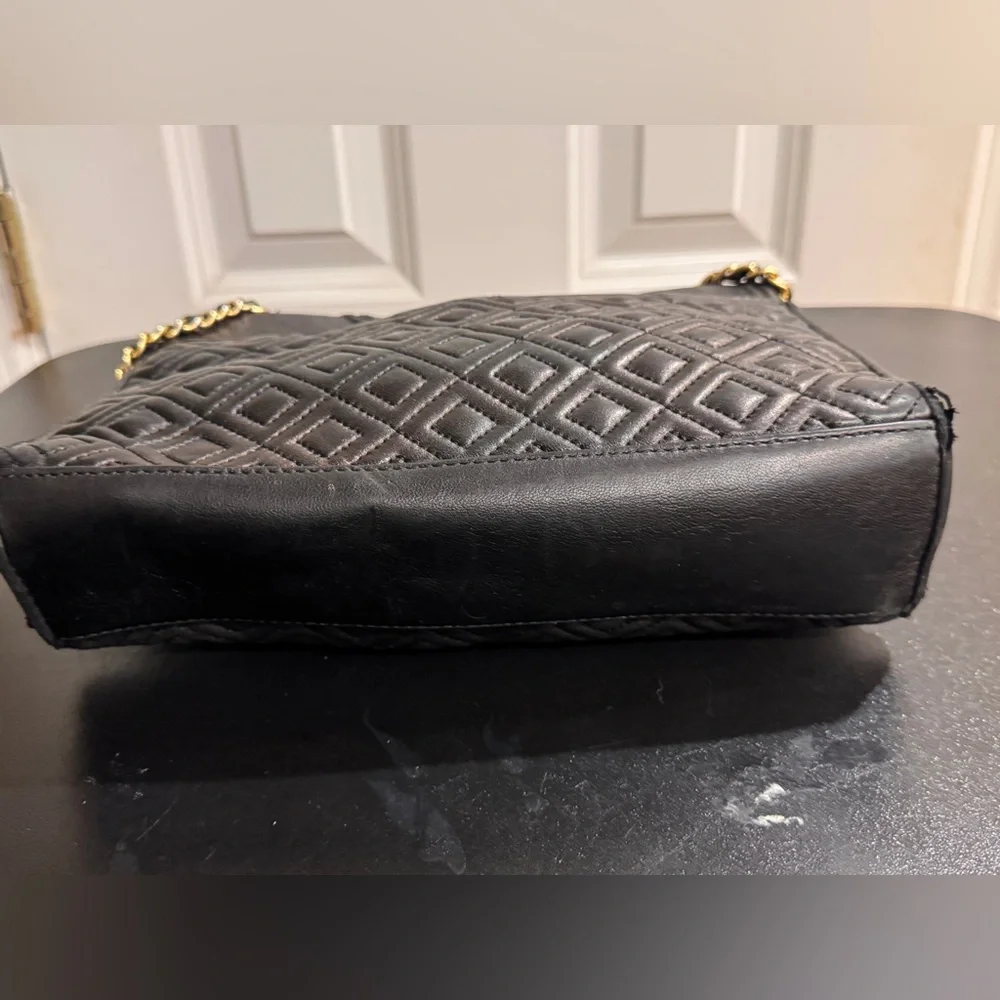 Tory Burch Black Leather Fleming convertible Bag crossbody/ shoulder bag